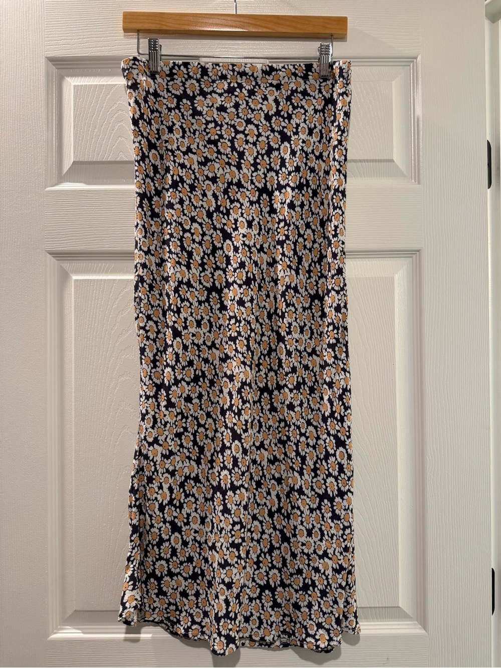 Charlie Holiday Floral Skirt